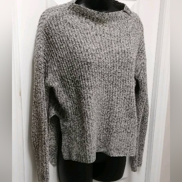 Cloth knit pullover sweater - Picture 2 of 6